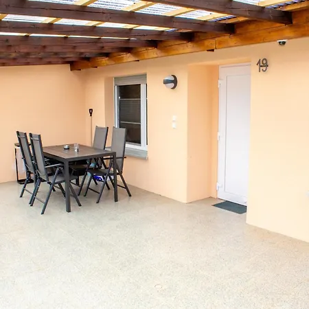 펜션 Mit Terrasse In 블랑켄부르크