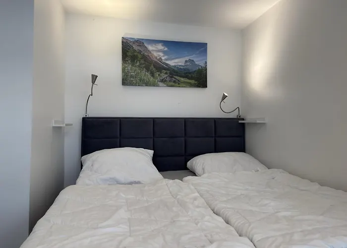 Feriehus Mit Terrasse In *